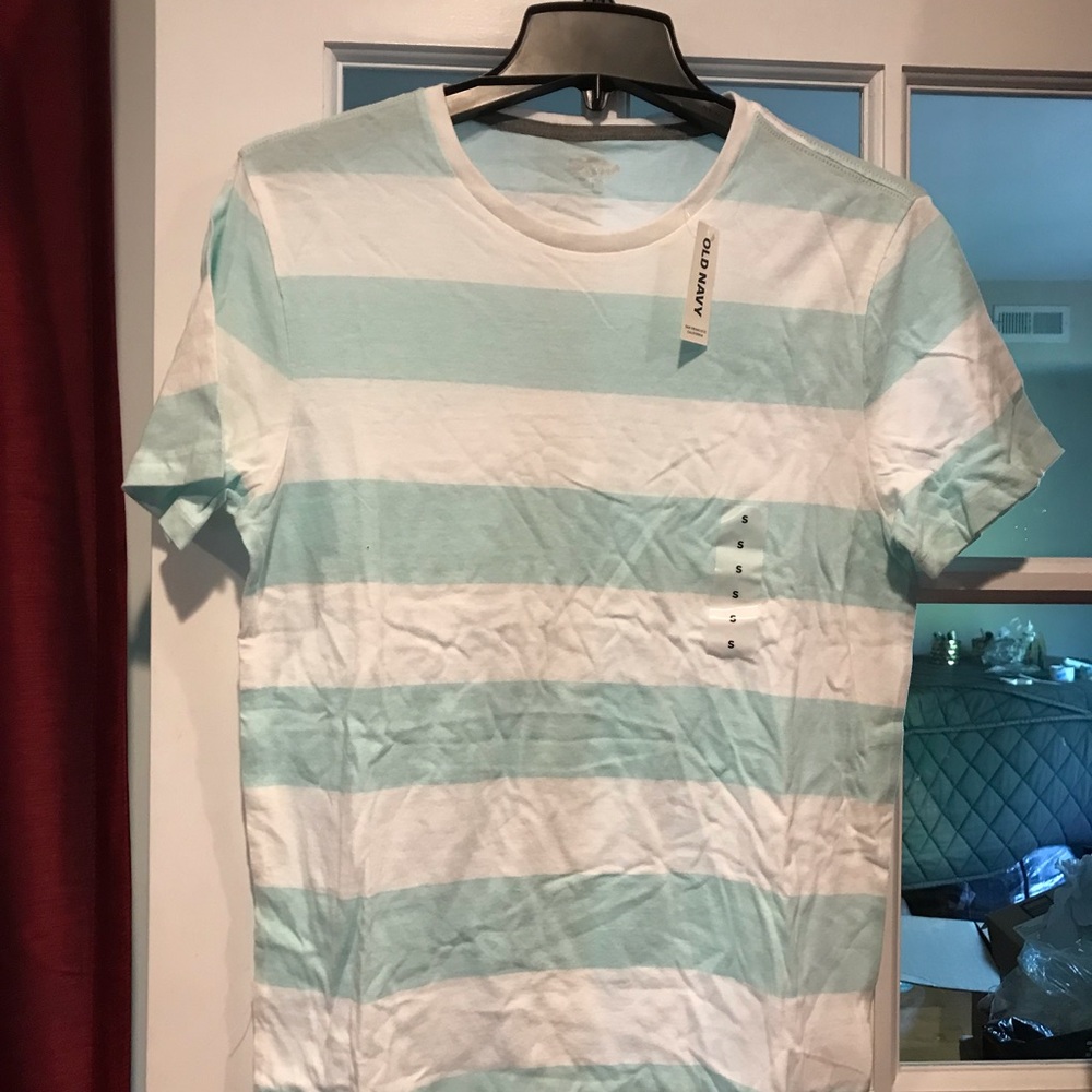 Old Navy t Shirt